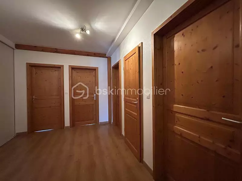 Maison, 270 m²