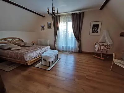 Maison, 270 m²