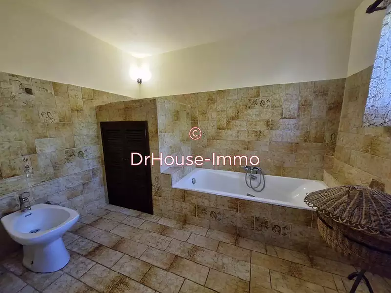 Maison, 192 m²