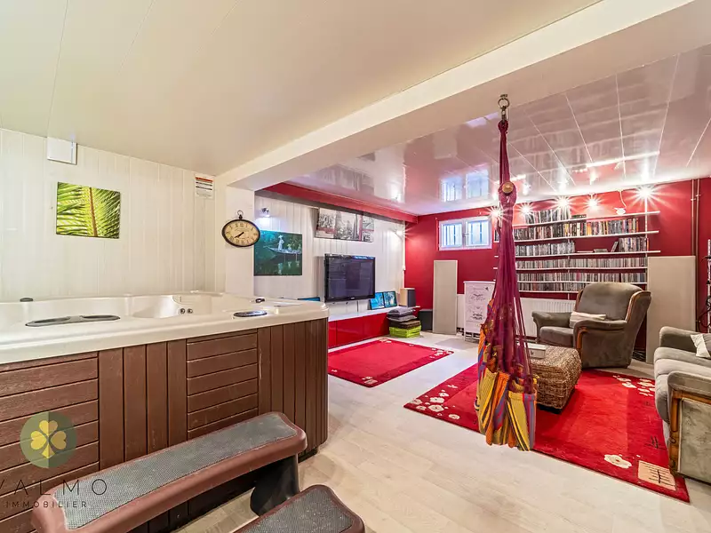 Maison, 215 m²