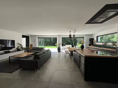 Maison, 169 m²