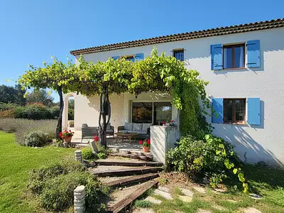 Maison, 198 m²