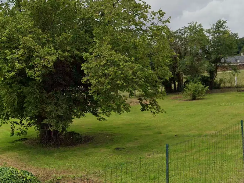 Terrain, 1 618 m²