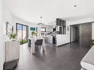 Maison, 94 m²