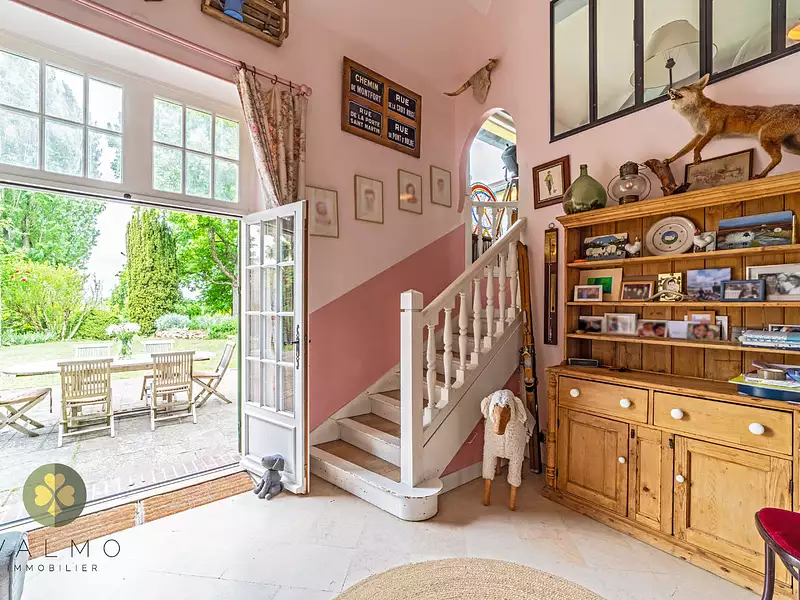 Maison, 225 m²