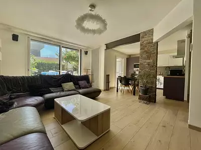 Maison, 102 m²
