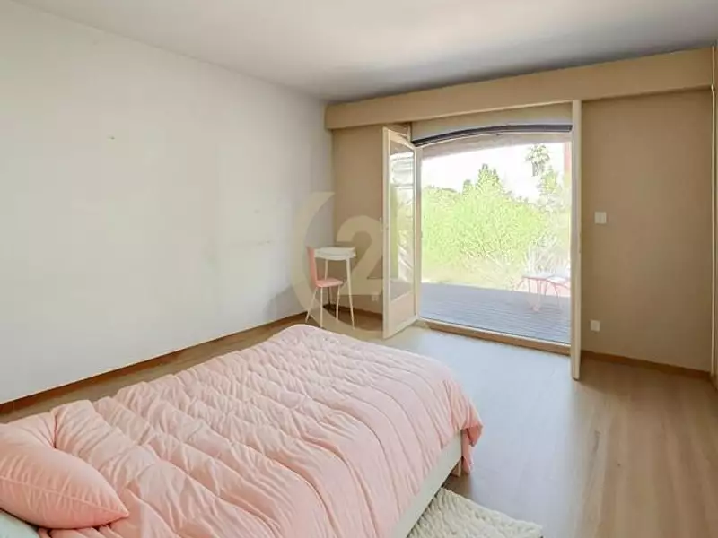 Maison, 259,1 m²