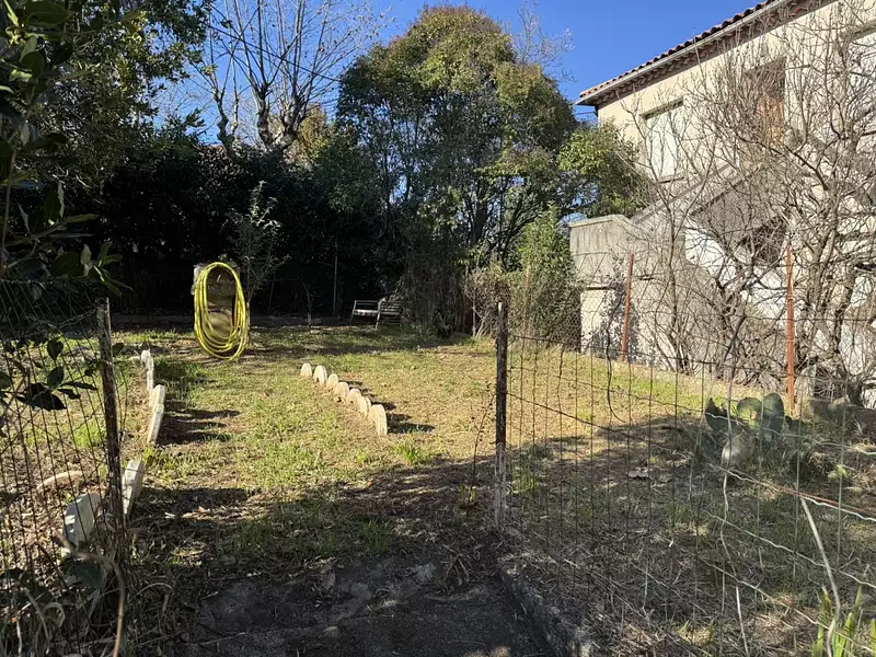 Immeuble, 266 m²