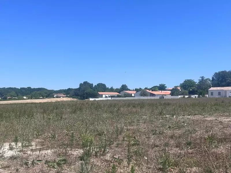 Terrain à bâtir, 701 m²