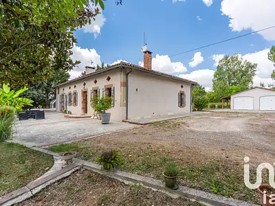 Maison, 215 m²