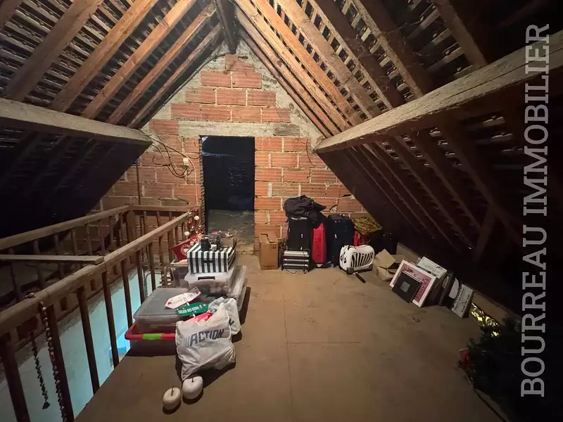 Maison, 251 m²