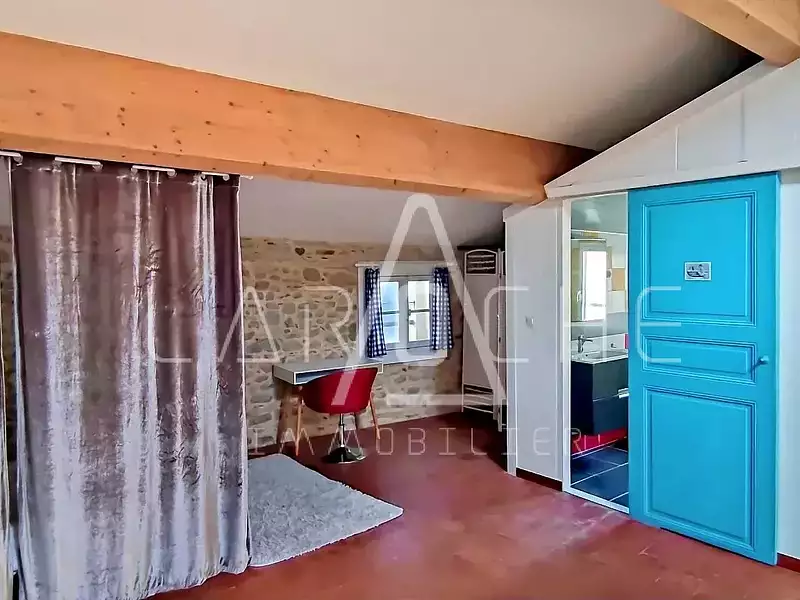 Maison, 221 m²