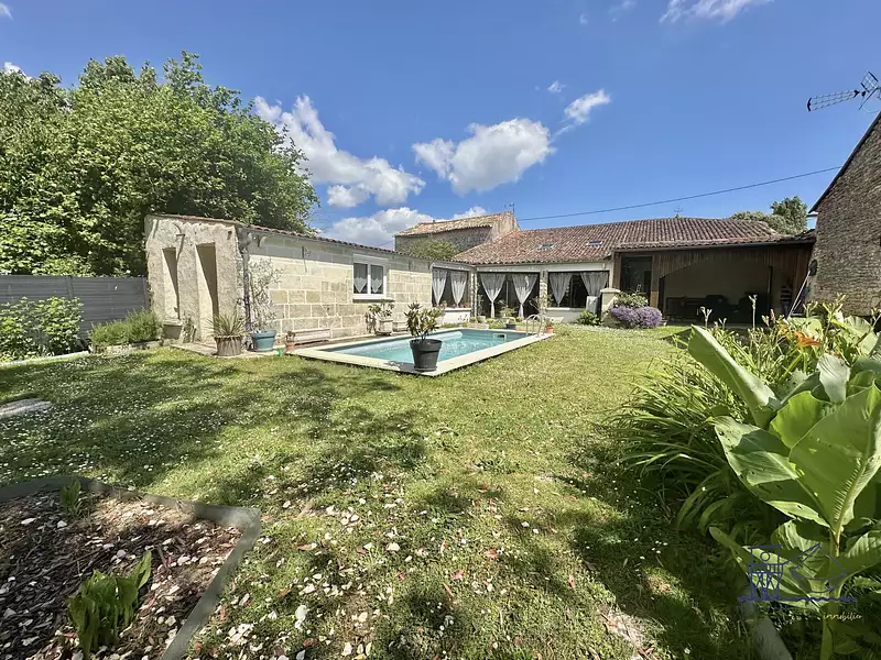 Maison, 272 m²