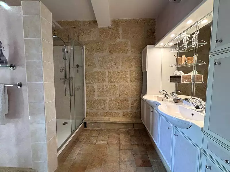 Maison, 280 m²