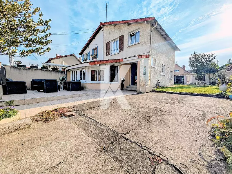 Maison, 89 m²