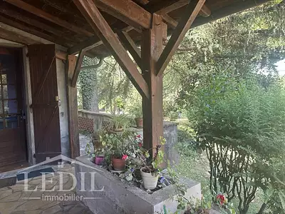 Maison, 225 m²