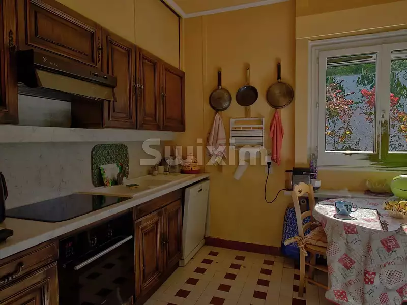 Maison, 278 m²
