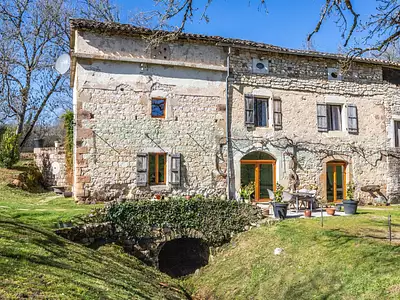 Maison, 166 m²