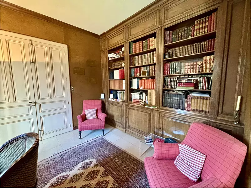 Maison, 268 m²