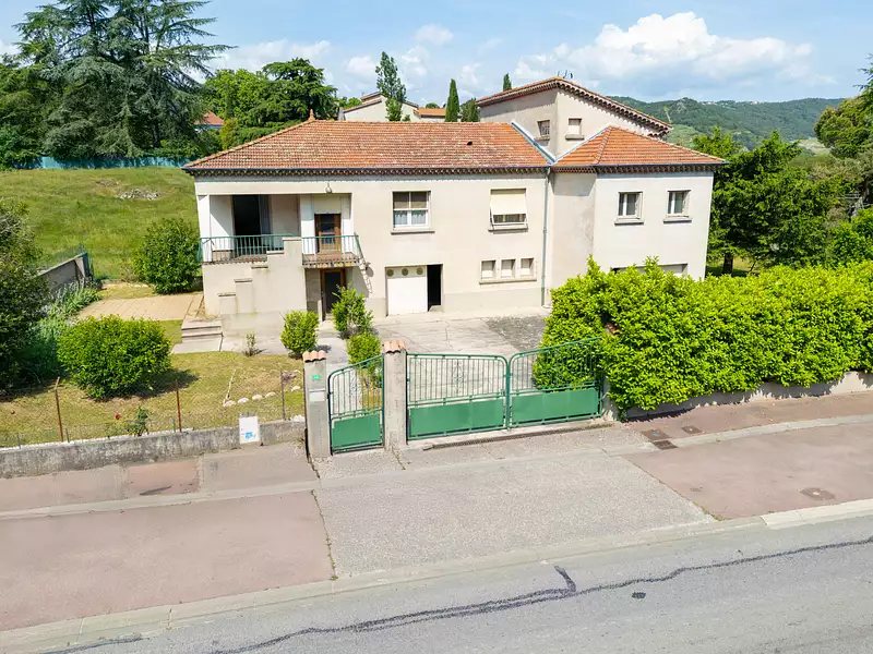 Maison, 192 m²