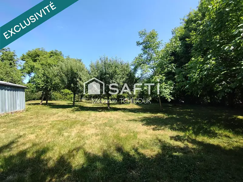 Terrain, 1 426 m²
