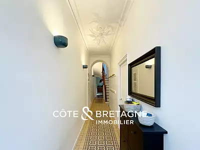 Maison, 204 m²