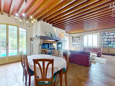 Maison, 195 m²