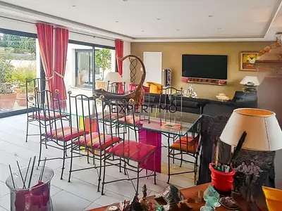 Maison, 157,6 m²