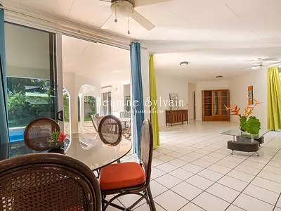 Maison, 180 m²
