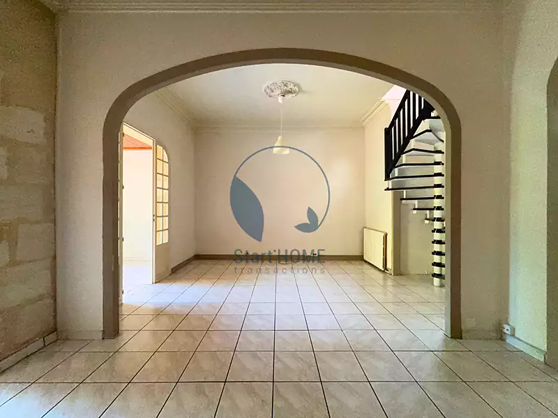 Maison, 99 m²