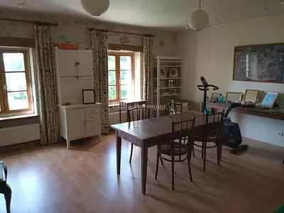 Maison, 240 m²