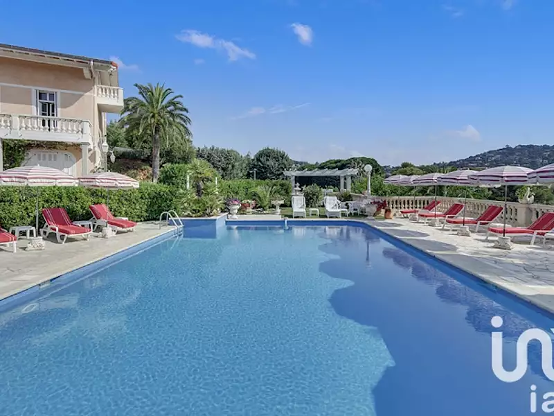 Divers, 850 m²