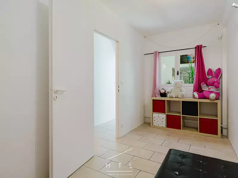 Maison, 184 m²