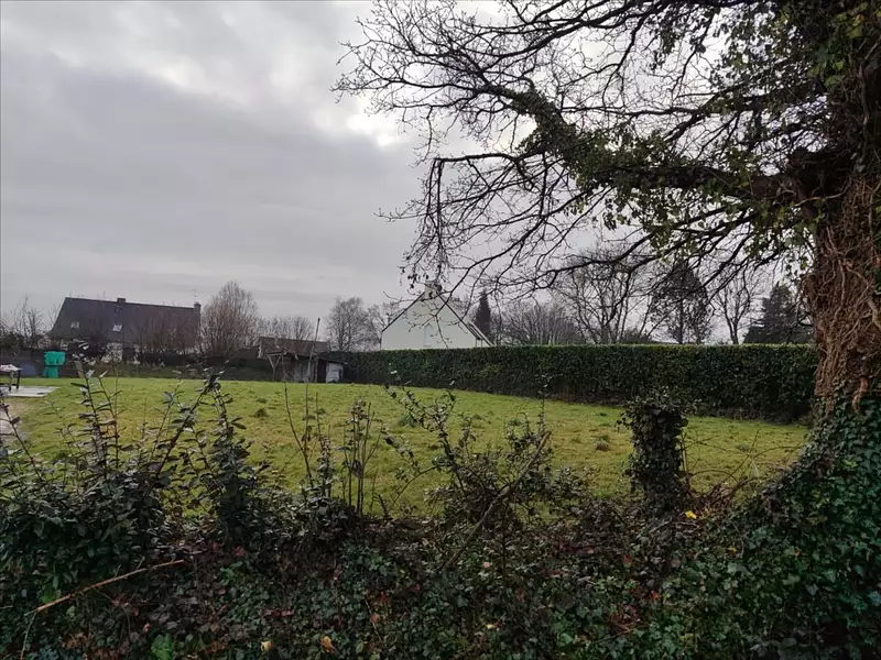 Terrain, 812 m²