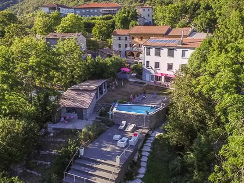 Maison, 232 m²