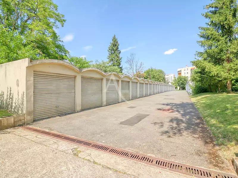 Parking, 12 m²
