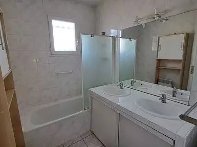 Maison, 77 m²