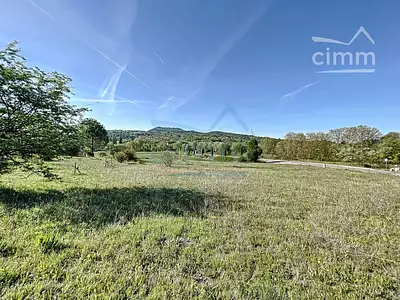 Terrain, 618 m²
