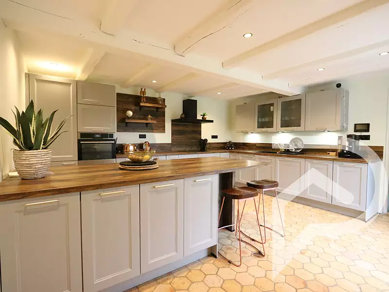 Maison, 182 m²