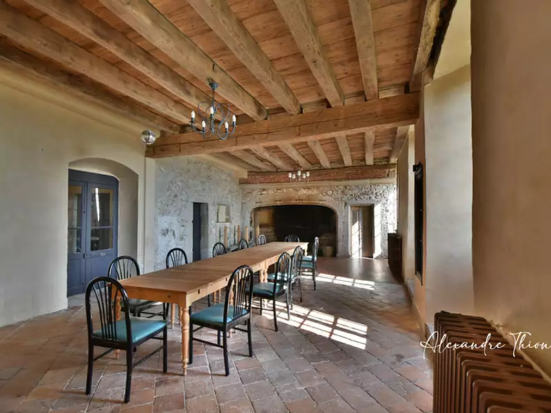 Maison, 1 500 m²