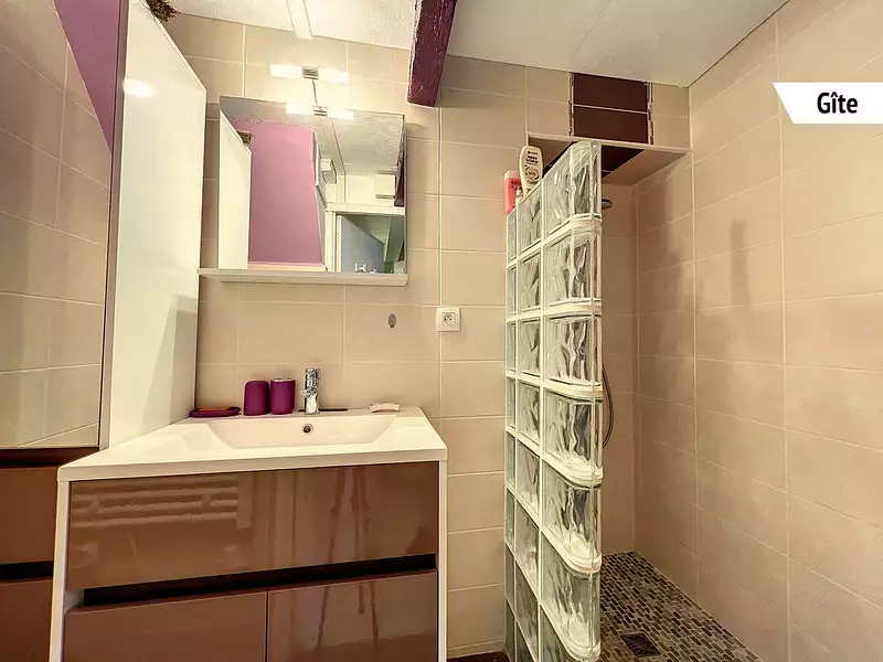 Maison, 250 m²
