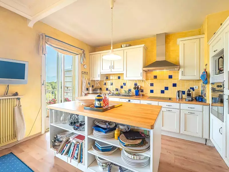Appartement, 179 m²