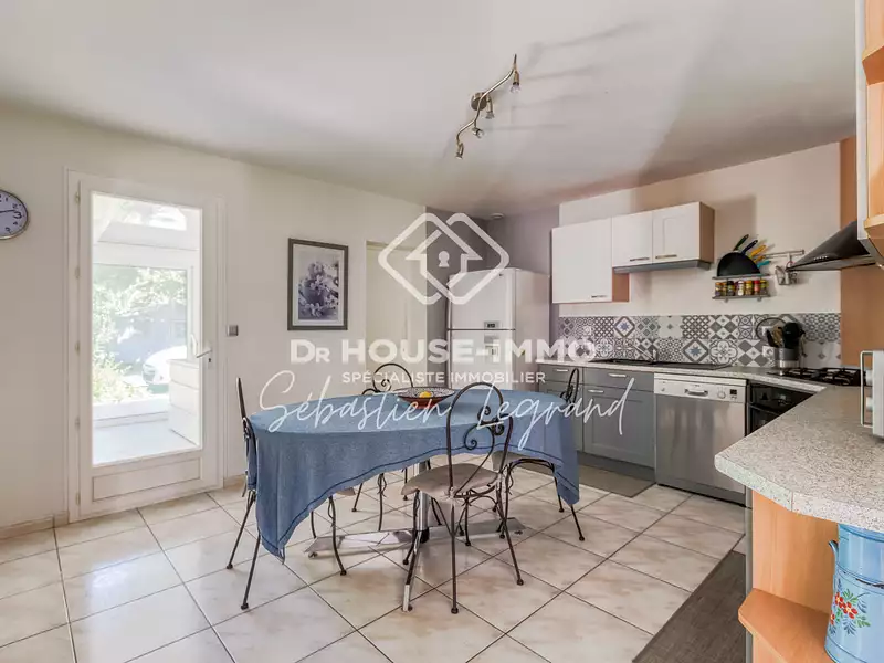 Maison, 177 m²
