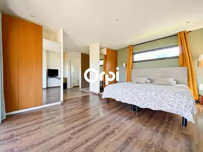 Maison, 203 m²