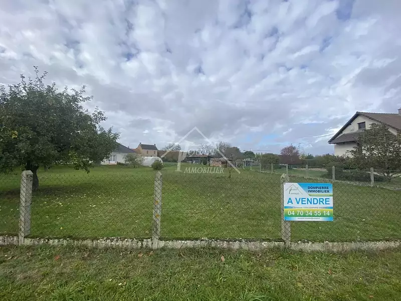 Terrain, 869 m²
