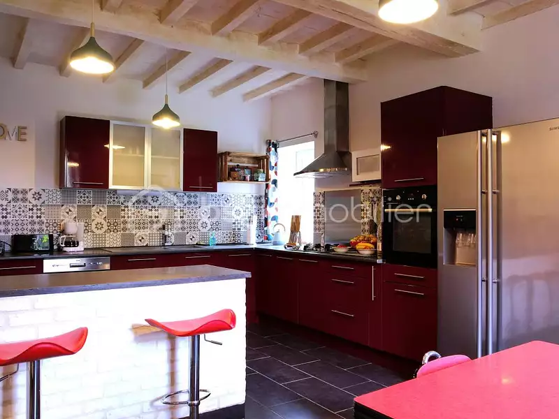 Maison, 230 m²