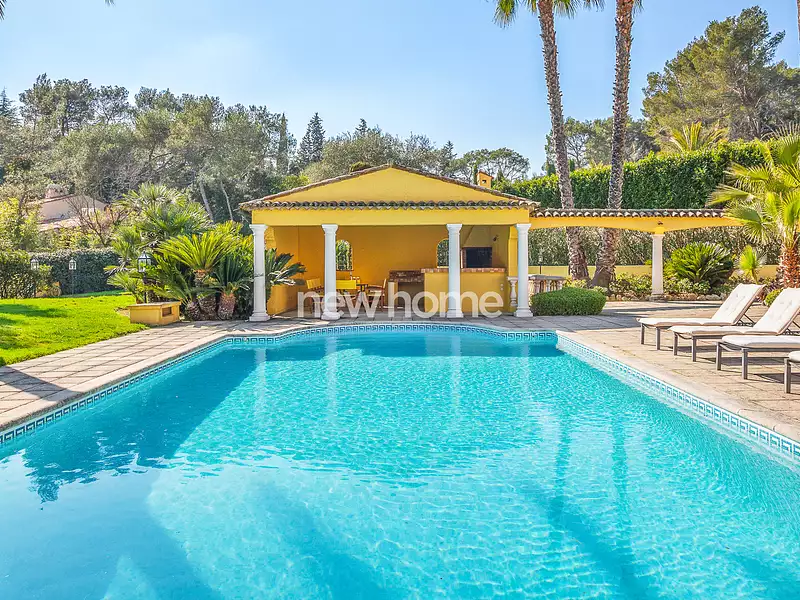 Maison, 270,24 m²