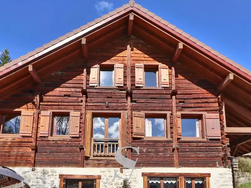 Maison, 216 m²