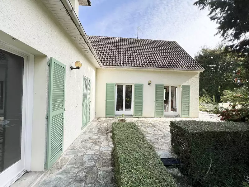 Maison, 165 m²