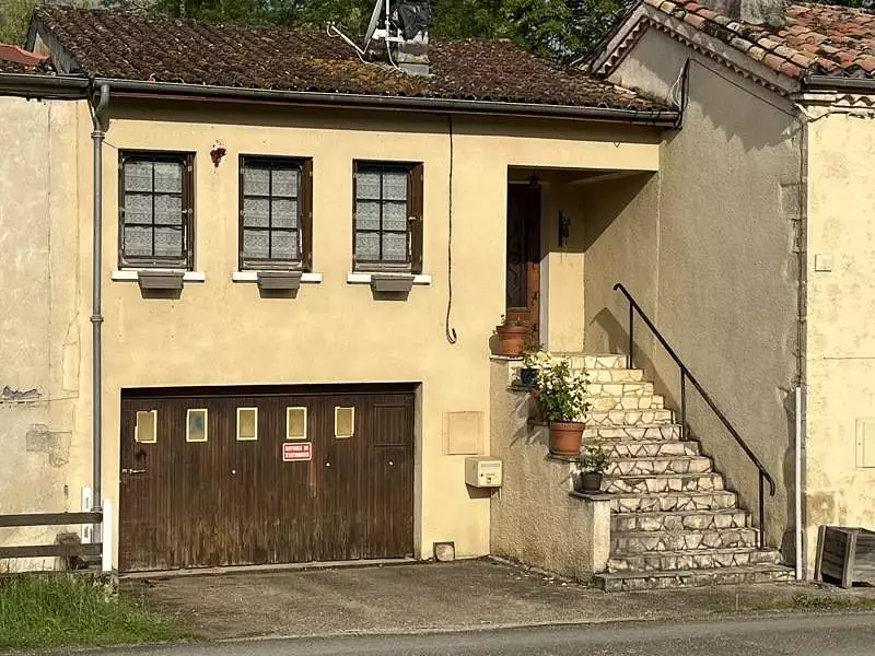 Maison, 84 m²